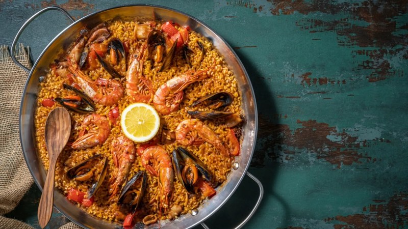 Paella catalana